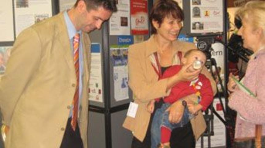 Viyana'da "boşanma fuarı"na b&uuml;y&uuml;k ilgi