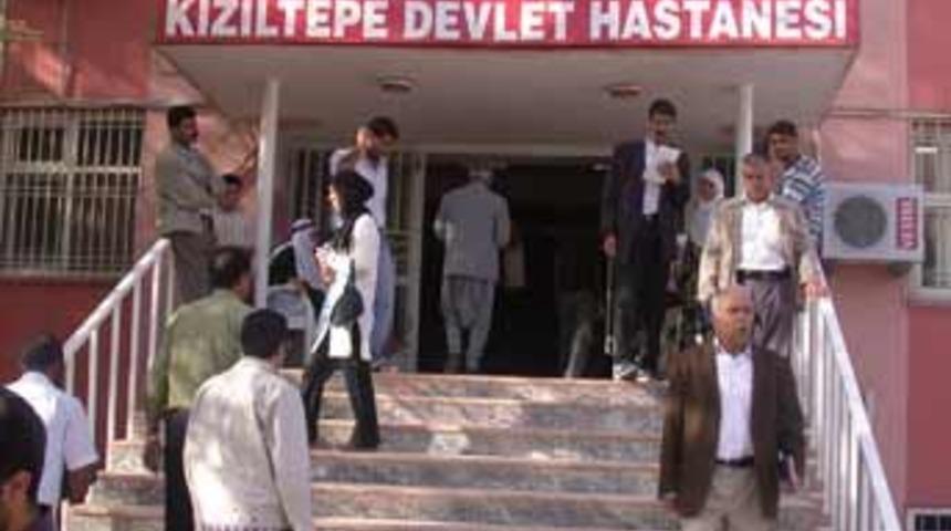 Akrabalar "ev" y&uuml;z&uuml;nden birbirine girdi: 2 &ouml;l&uuml;, 6 yaralı