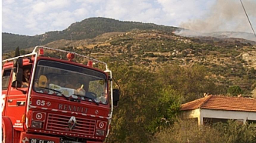 G&uuml;ll&uuml;bah&ccedil;e'de orman yangını