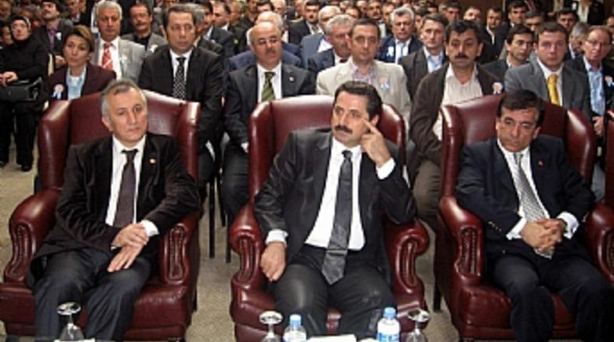 Bakan &Ccedil;elik, ahlaksızlığın bir yerlere mal edilmesine tepki g&ouml;sterdi