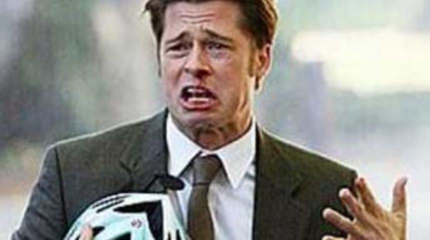 Brad Pitt h&uuml;ng&uuml;r h&uuml;ng&uuml;r ağladı