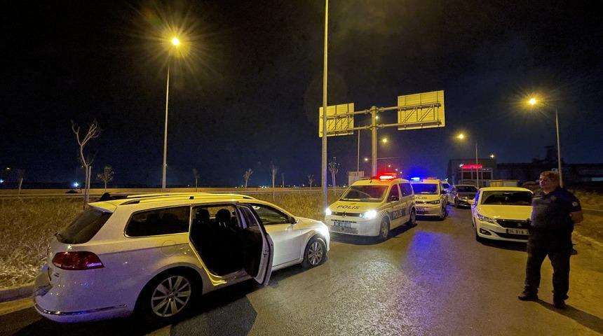 Adana'da "dur" ihtarına uymayan araçtaki 5 zanlı, 70 kilometre süren kovalamacayla yakalandı