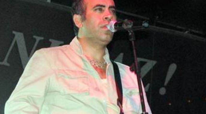 Haluk Levent İzmir'de g&ouml;zaltına alındı