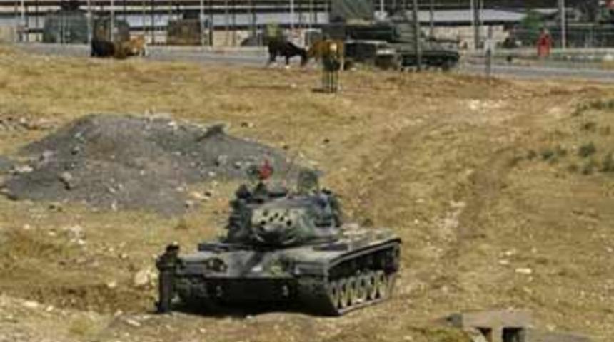 Diyarbakır'dan Siirt ve Bitlis'e askeri sevkıyat