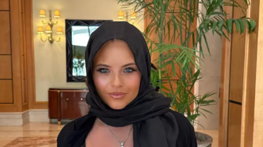 Sosyal medya fenomeni Apollonia Llewellyn’in süper minisi gelinliğe benzetildi! Dantel ve kuyruk detayı beğenilmedi