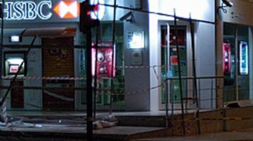 Antalya'da ş&uuml;pheli paket paniği