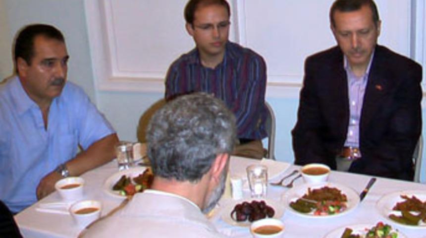 Erdoğan oğlu Bilal'in iftar sofrasında