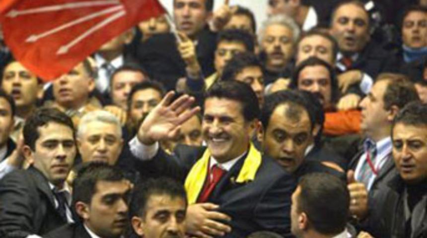 Sarıg&uuml;l'&uuml;n yeniden CHP'den ihracı istendi