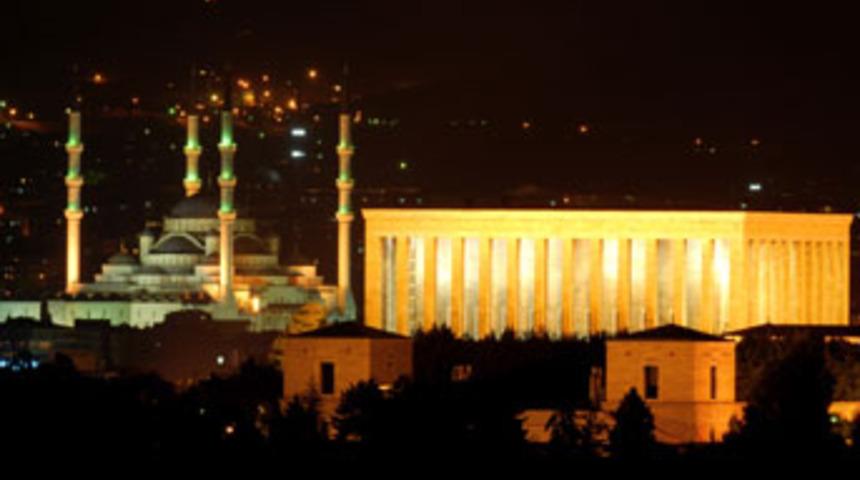 Bu gece Mevlid Kandili