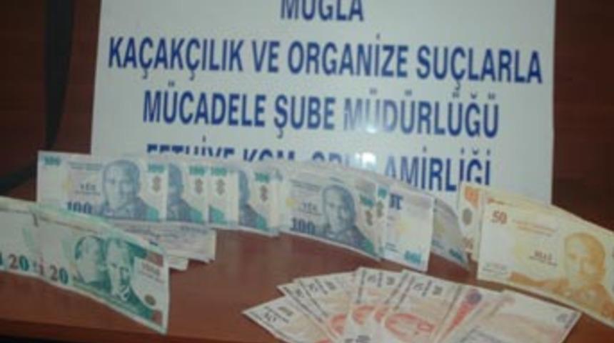 Kumar borcu i&ccedil;in sahte para bastılar