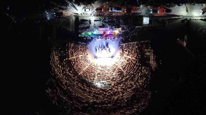 Tarihe yön veren şehirde müzik ve görsel şölen