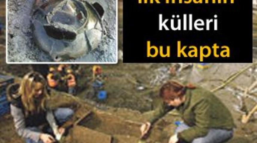 Yenikapı'da 8 bin yıllık mezar bulundu