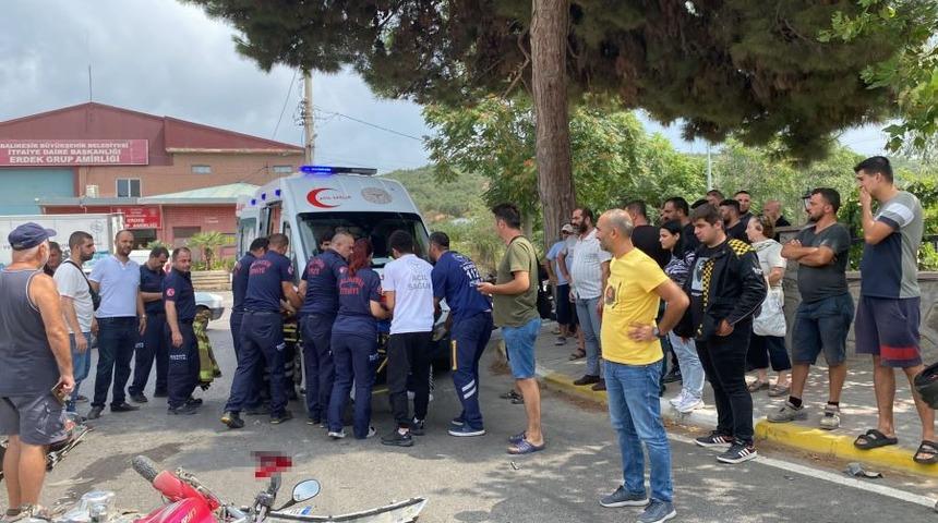 Erdek’te otomobil ile motosiklet çarpıştı: 1 yaralı