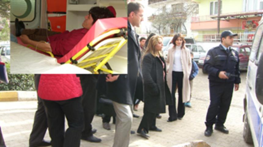 &Ouml;ğrencilerden &ouml;ğretmene sopalı saldırı iddiası