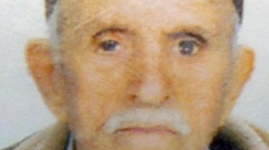 İzmir'de yangın: 1 &ouml;l&uuml;