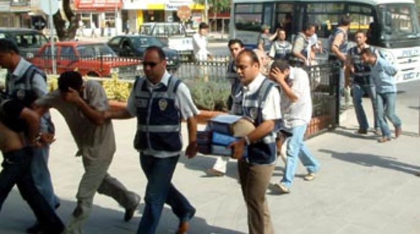 Fuhuş yaptıran işadamlarına darbe