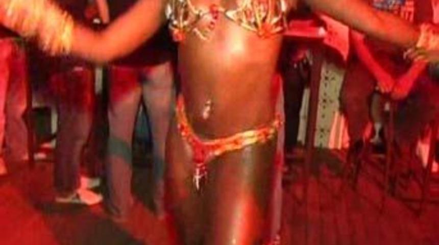 Sambacı kızlar nefes kesti