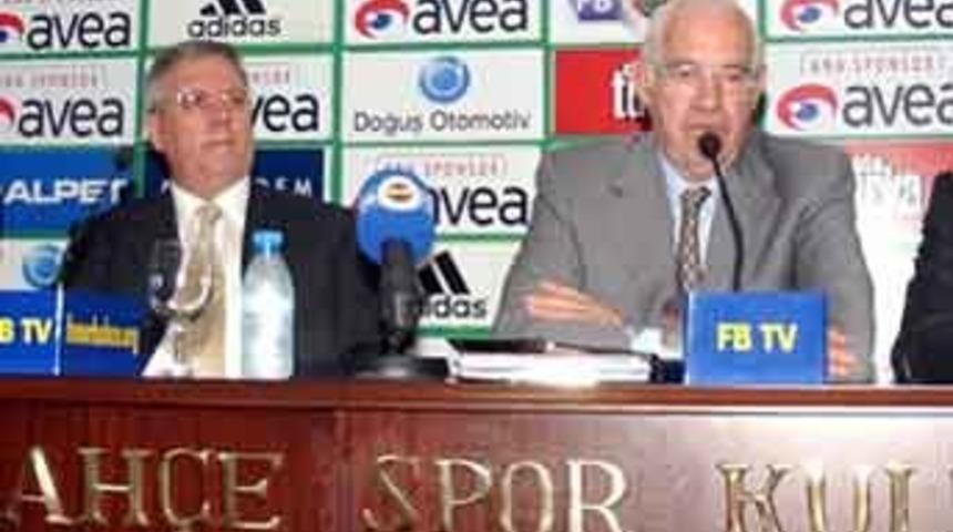 Aragones imzayı attı!