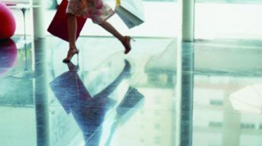 AVM'lerdeki sigara yasağını işletmeler deliyor