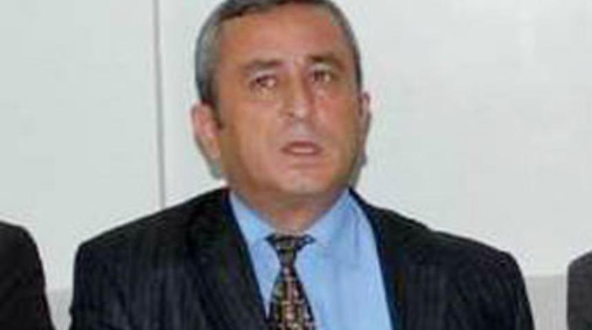 Deli azalı k&ouml;y&uuml;n muhtarı intihar etti