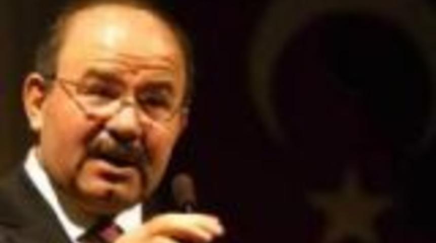 &Ccedil;elik'ten ''&Ouml;ğrenci Yurtlarının Denetlenmesi'' uyarısı