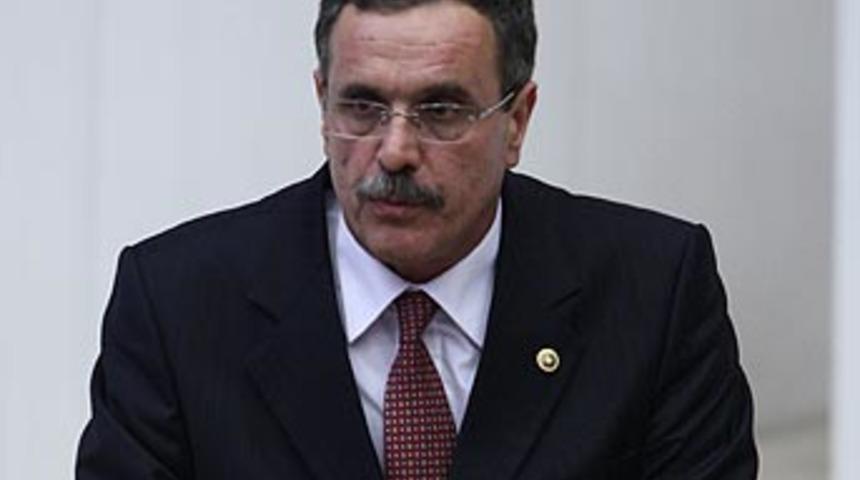 "Bizim &ccedil;ocuklarımız ağa&ccedil; k&ouml;k&uuml; m&uuml; lan?"