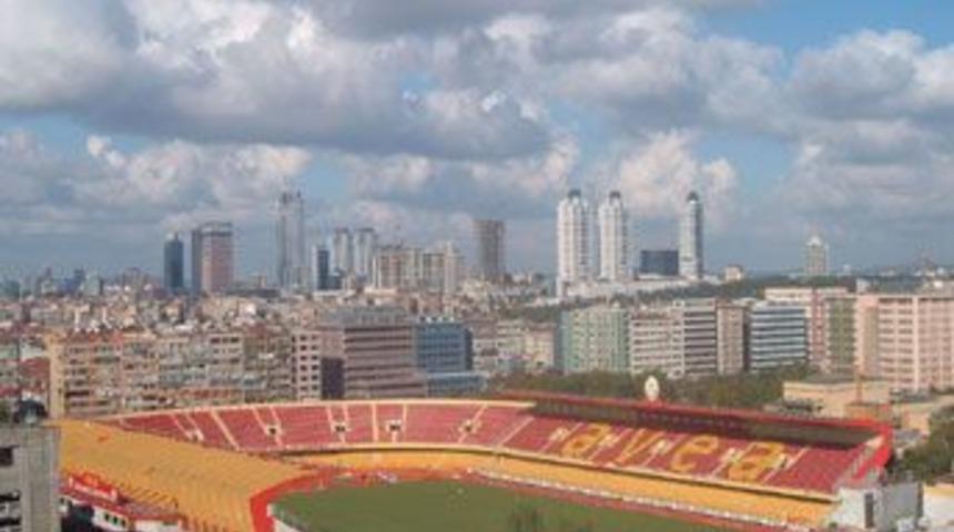 Ali Sami Yen'in yerine Paris Meydanı