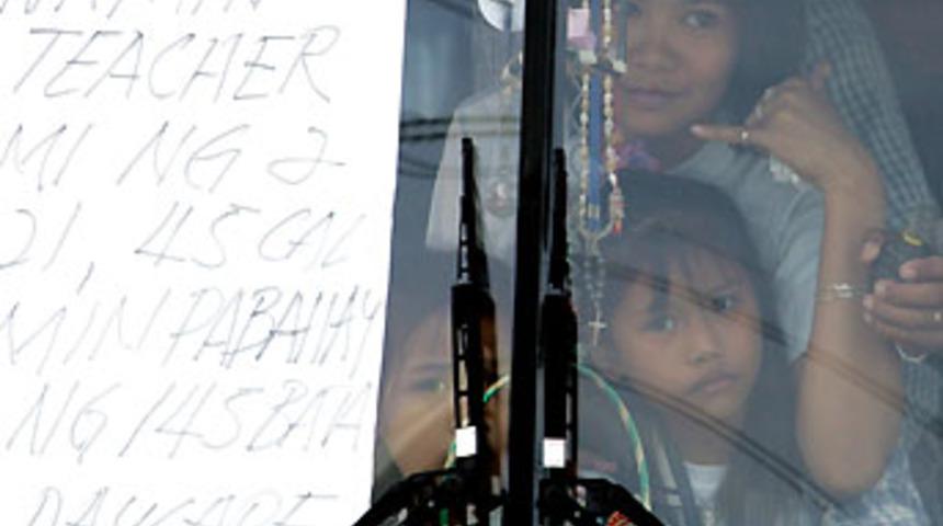 Filipinler'deki eylemci teslim olacak