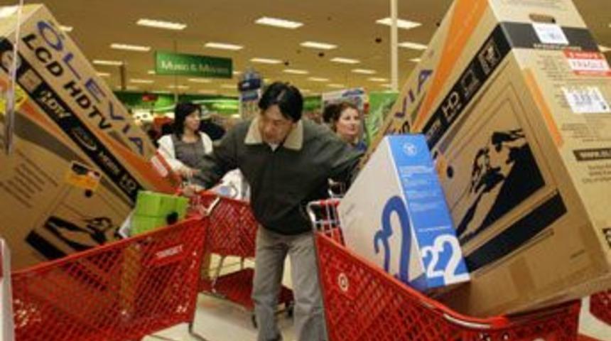 Yeni yıl &ouml;ncesi alışveriş &ccedil;ılgınlığı