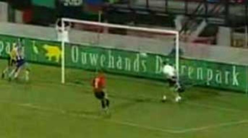 Sahaya giren mas&ouml;r g&ouml;l&uuml; &ccedil;ıkardı