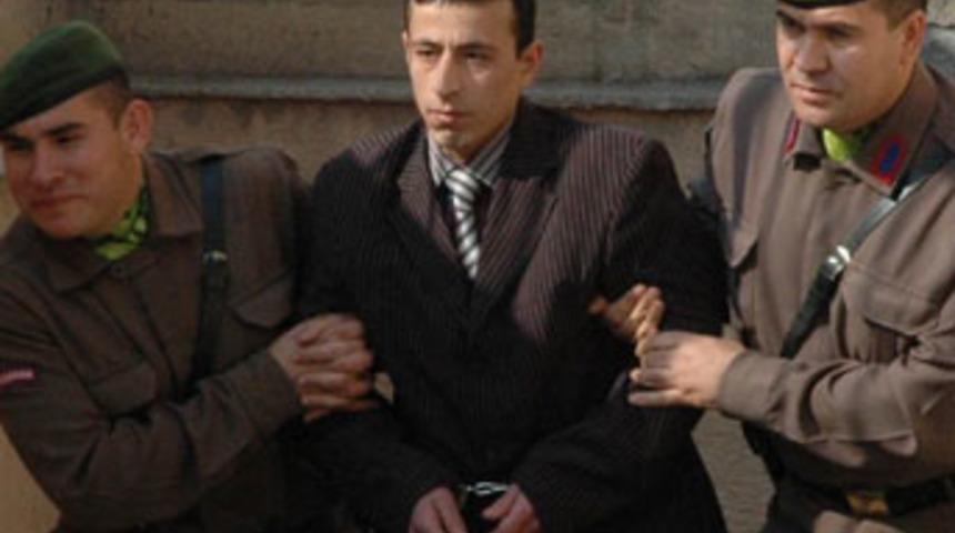 Cinayeti kabul etti, 3 ay hapis cezası aldı