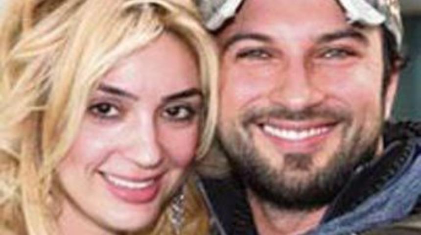 Ayrıldık deyip aynı evde sabahladılar