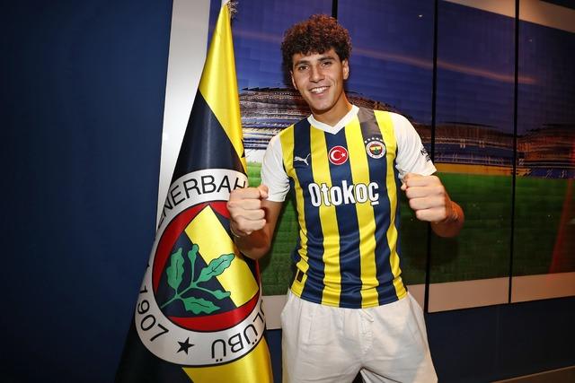 640xauto - Fenerbahçe, Omar Fayed'i resmen açıkladı! 4 yıllık imza...