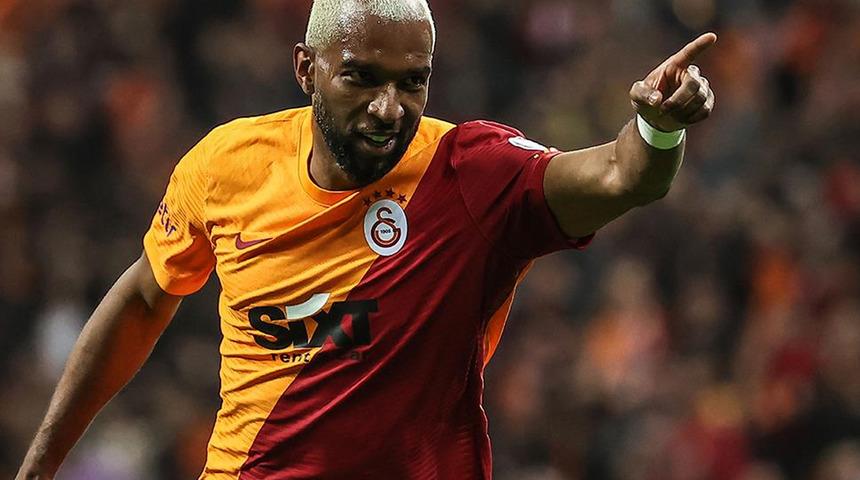Ryan Babel, sunucu Ecem Dinçkal'a cevap verdi! ''İşini iyi yapsan iyi edersin...''