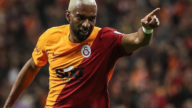 Ryan Babel, sunucu Ecem Dinçkal'a cevap verdi! ''İşini iyi yapsan iyi edersin...''