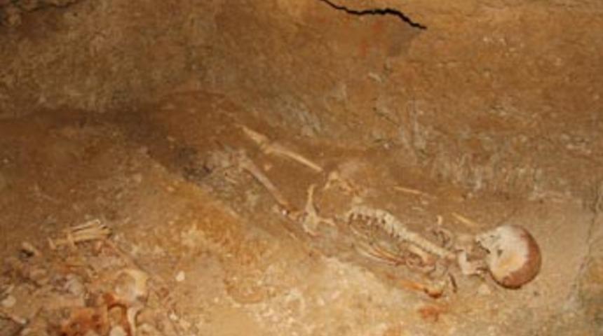 Foseptik &ccedil;ukuru kazarken oda mezar buldular