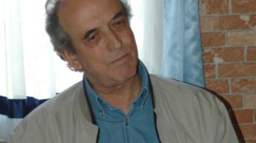 Canlı yayında kalp krizi ge&ccedil;irdi