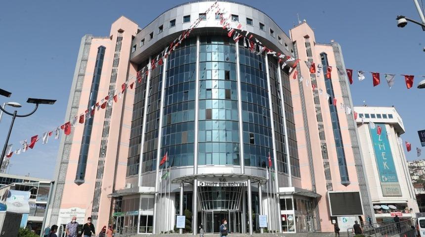 İzmit Belediyesi, EYT tazminatlarının tamamını ödedi