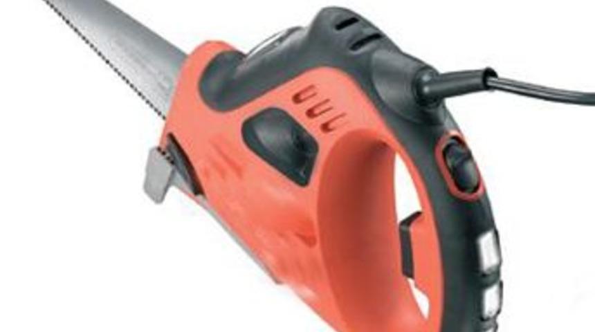 Elektrikli testereyle intihar etti