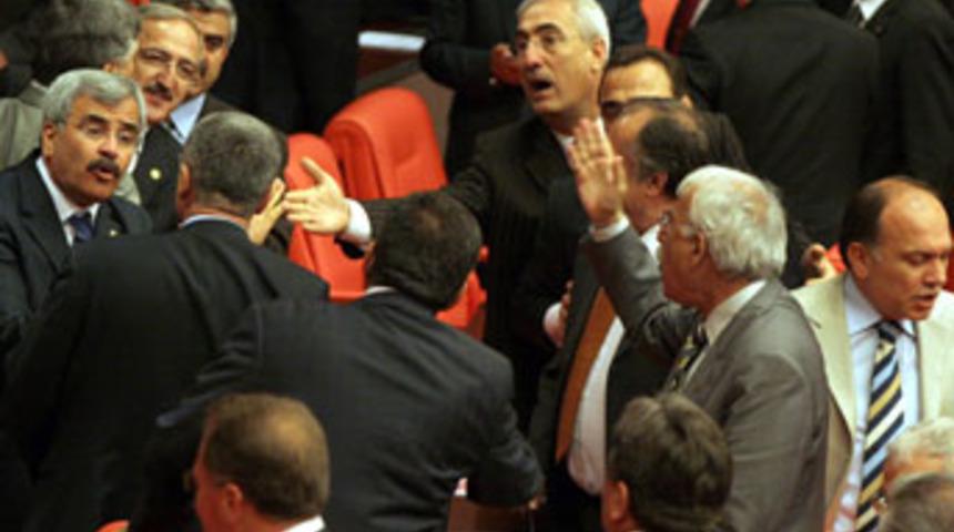 Anayasa'da 2. maraton tartışmalı başladı