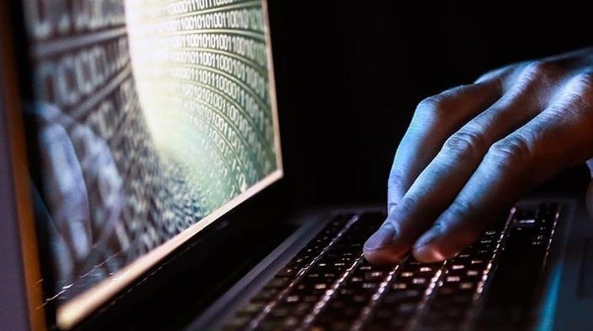 SON DAKİKA | Erdoğan'ın sesini yapay zekayla taklit edip... MİT, çok sayıda kişiyi dolandırmaya çalışan şahsı yakalattı