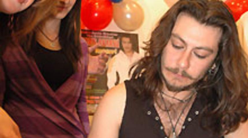 Barış Akarsu hayranları ile buluştu