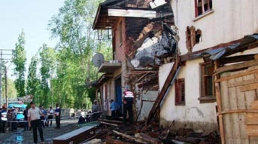 97 yaşındaki bir kadın yanarak hayatını kaybetti