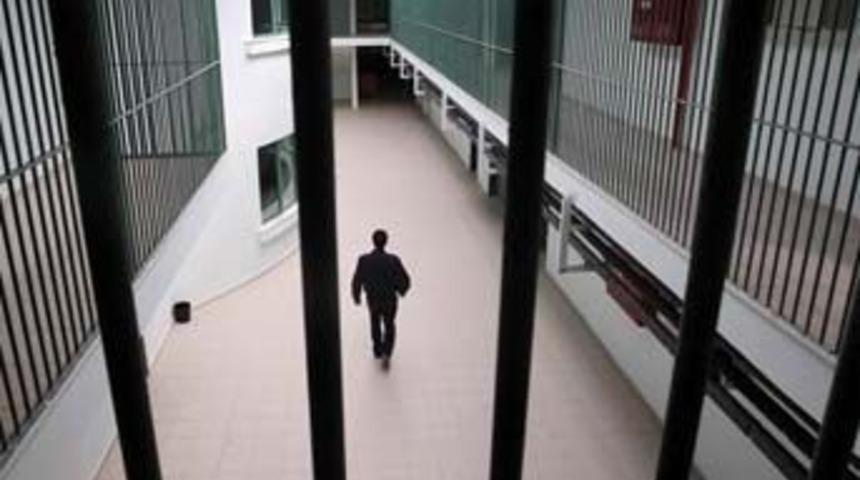 Cezaevlerinde kırmızı alarm