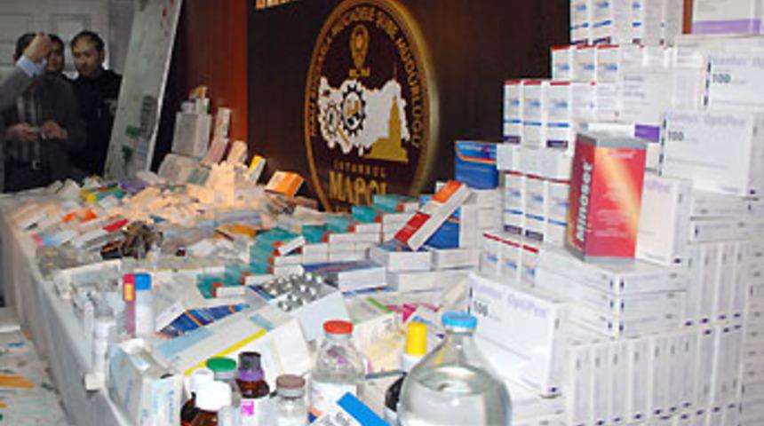 İstanbul'da 38 eczacı g&ouml;zaltında