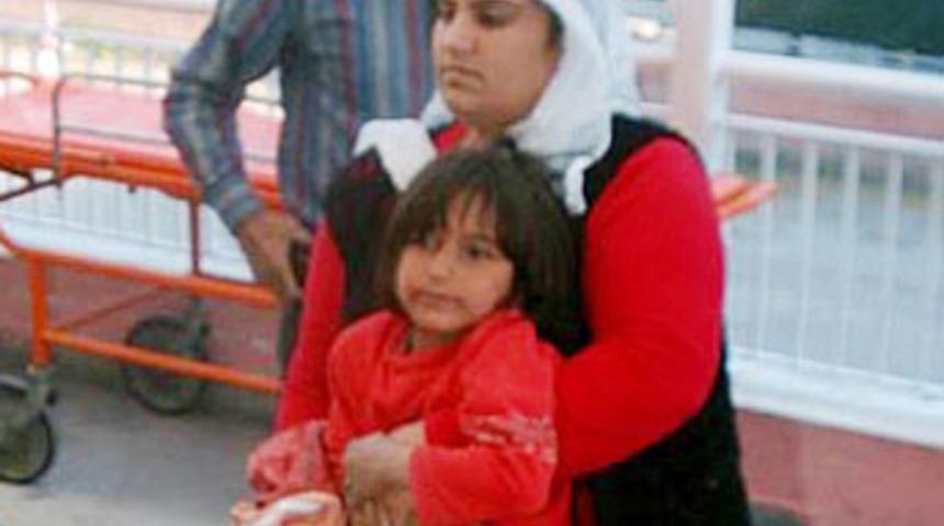 İki grup &ccedil;atıştı, &ccedil;ocuk yaralandı