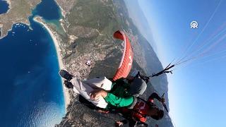 Gökyüzünde romantik anlar! Kız arkadaşına evlilik teklifi yaptı: Sürpriz, çok hoşuma gitti