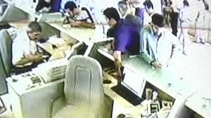 Van PTT'den 2600 YTL işte b&ouml;yle &ccedil;alındı