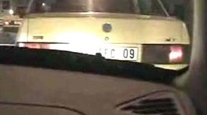 Megafonla İstanbul trafiğini nasıl birbirine kattılar