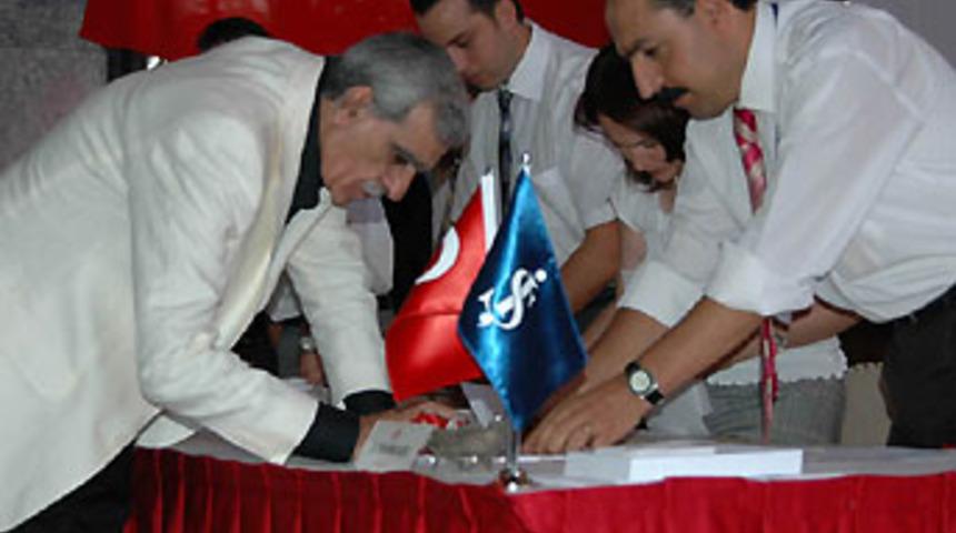 DTP'de yabancı dil krizi